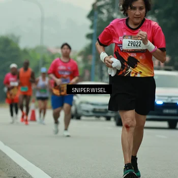 Runner Photo 7046694
