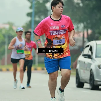 Runner Photo 7046703
