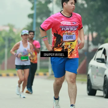Runner Photo 7046708