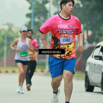 Runner Photo 7046709