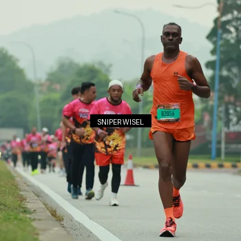 Runner Photo 7046719