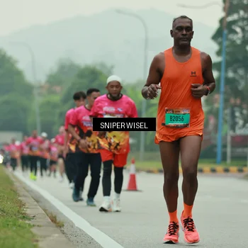 Runner Photo 7046721
