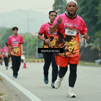 Runner Photo 7046731