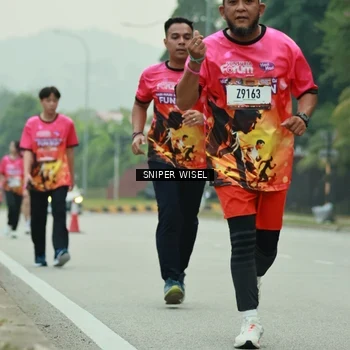 Runner Photo 7046743