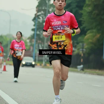 Runner Photo 7046763