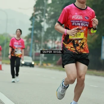 Runner Photo 7046774