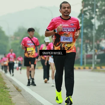 Runner Photo 7046787