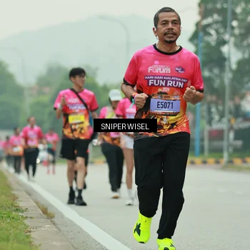 Runner Photo 7046793