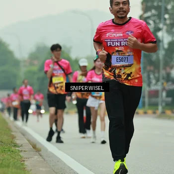 Runner Photo 7046797