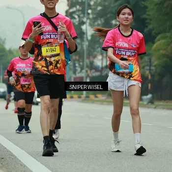 Runner Photo 7046801