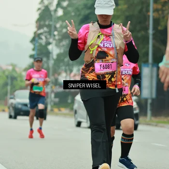 Runner Photo 7046818