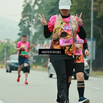 Runner Photo 7046820