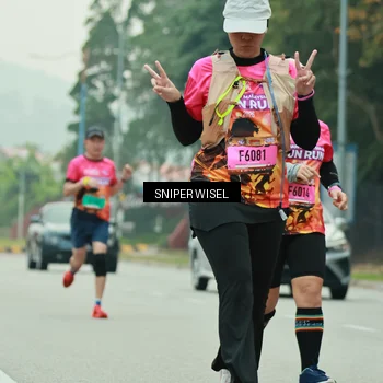 Runner Photo 7046824