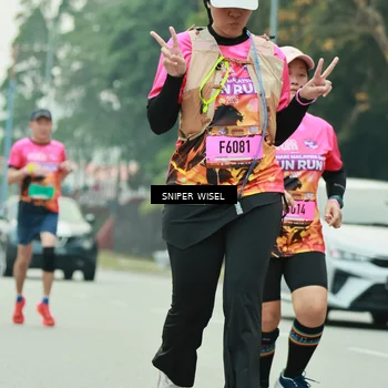 Runner Photo 7046837