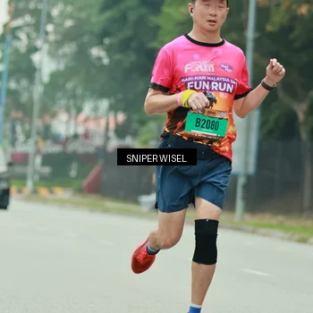 Runner Photo 7046844
