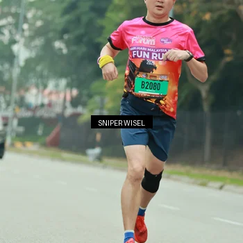 Runner Photo 7046853
