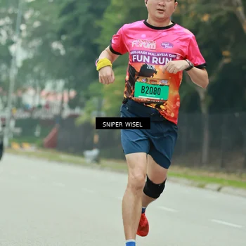 Runner Photo 7046868