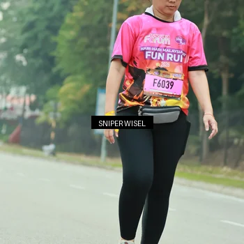 Runner Photo 7046873