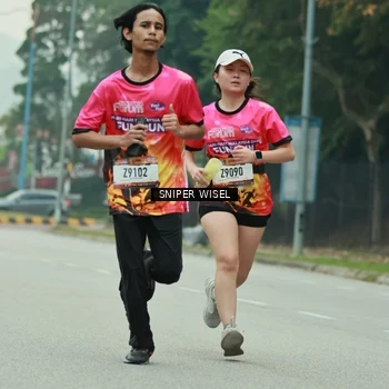 Runner Photo 7046879