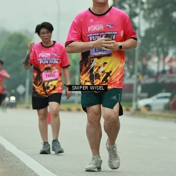 Runner Photo 7046897