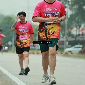 Runner Photo 7046901