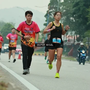 Runner Photo 7046917