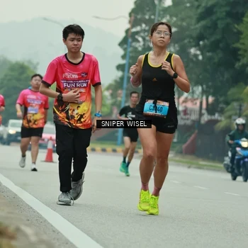 Runner Photo 7046925