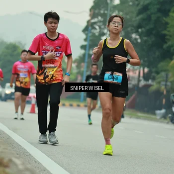 Runner Photo 7046927