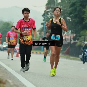 Runner Photo 7046928
