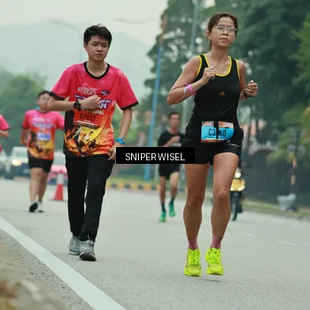 Runner Photo 7046942