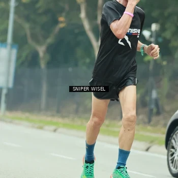 Runner Photo 7046951