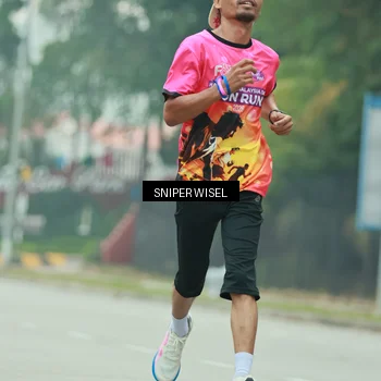 Runner Photo 7046978