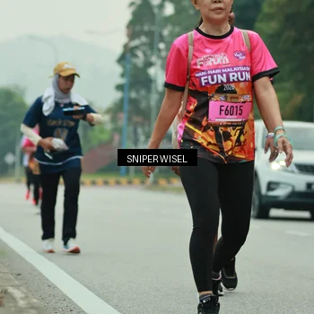 Runner Photo 7046989