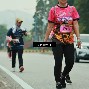 Runner Photo 7046990