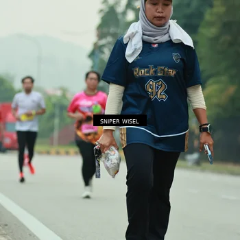 Runner Photo 7047004