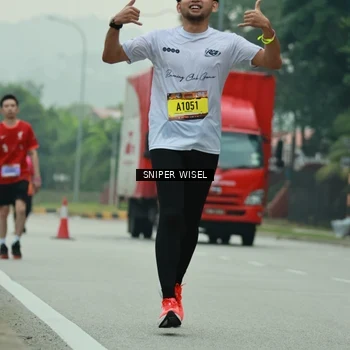 Runner Photo 7047024