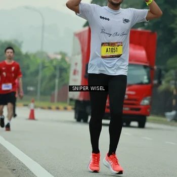 Runner Photo 7047031