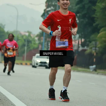 Runner Photo 7047041