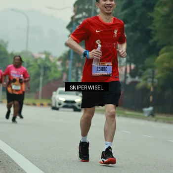 Runner Photo 7047046