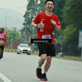 Runner Photo 7047048