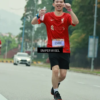 Runner Photo 7047054