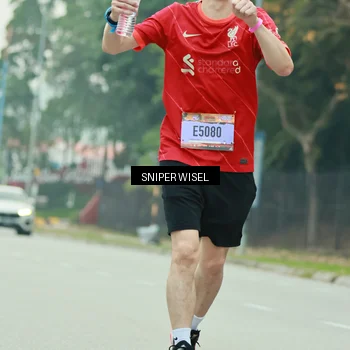 Runner Photo 7047074