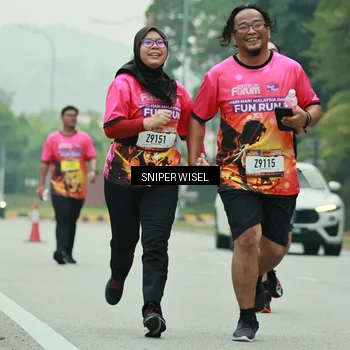Runner Photo 7047075