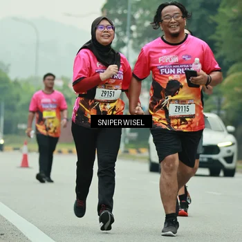 Runner Photo 7047085
