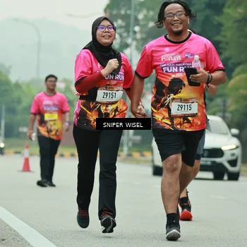 Runner Photo 7047088