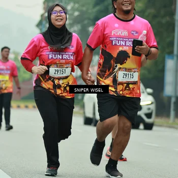 Runner Photo 7047089