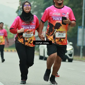 Runner Photo 7047090