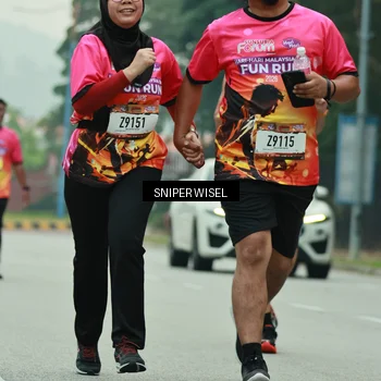 Runner Photo 7047095