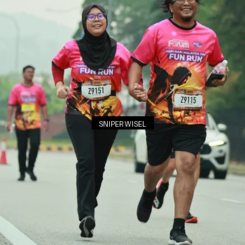 Runner Photo 7047096