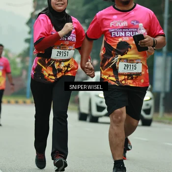 Runner Photo 7047098